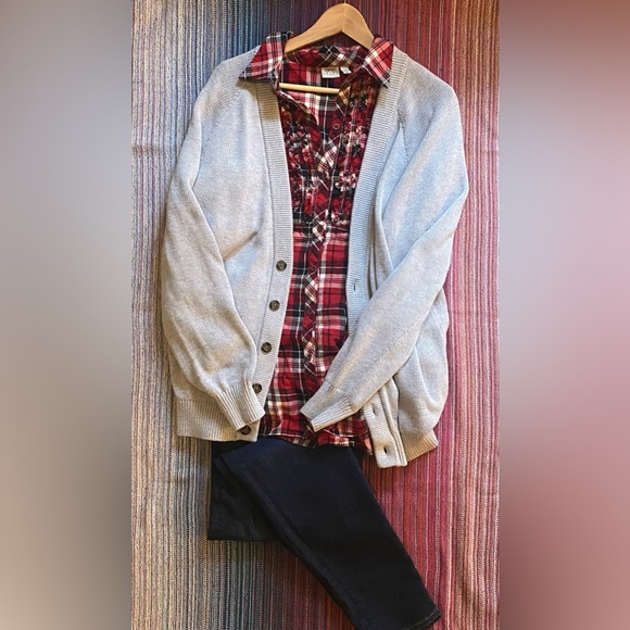 XL ESPRIT Elevated plaid shirt with ruffle detailing and empire waist. - Picture 6 of 9